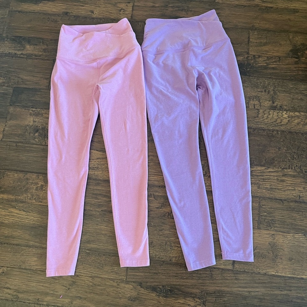 Beyond Yoga leggings bundle, size xs, pink and purple